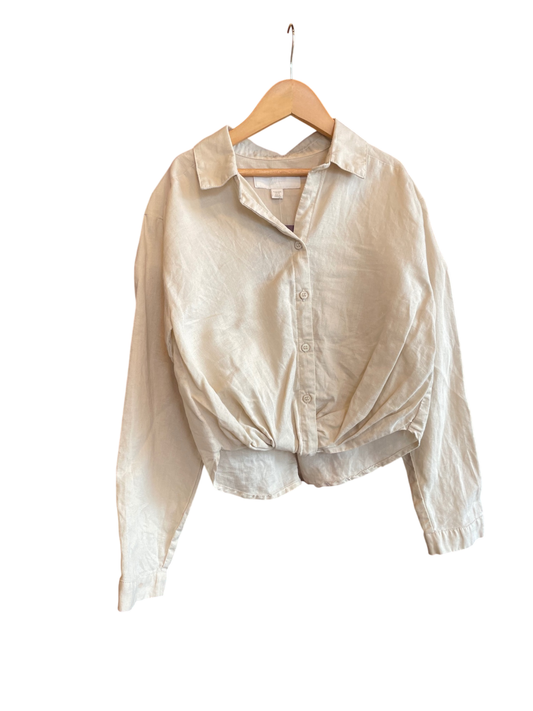 Zara Long sleeve button up 104 Good