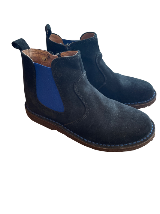 Unbranded Boots 330 Very Good