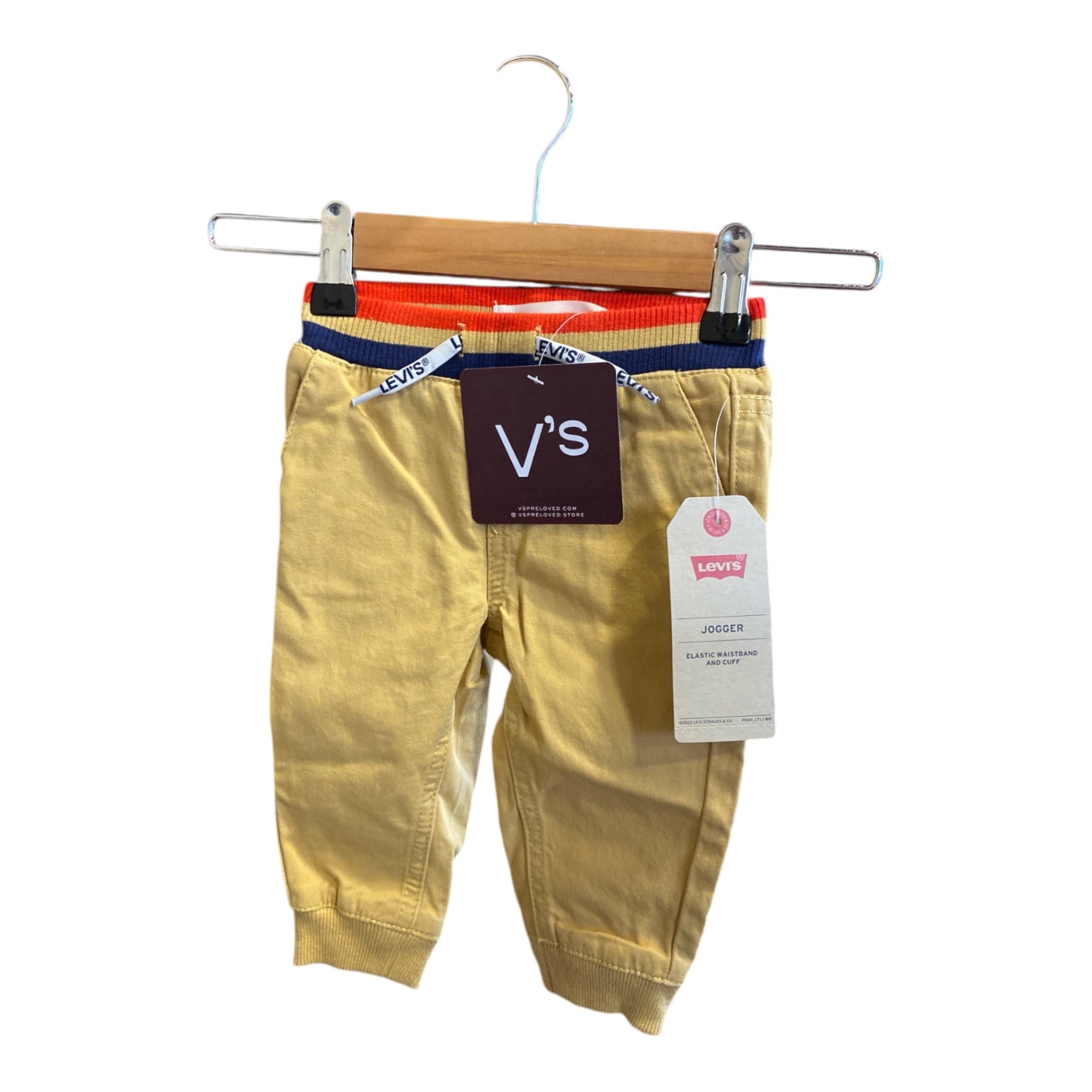 Levi's Joggers 68 New with tags