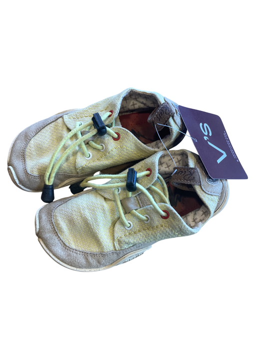 Wildling Sneakers 26 Acceptable