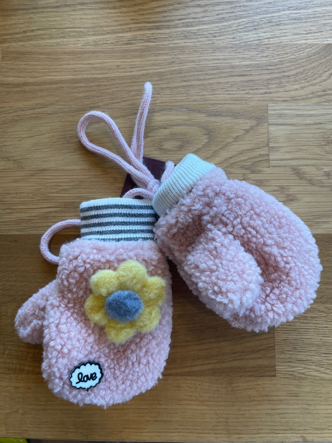 Unbranded Winter mitts 74 Very Good